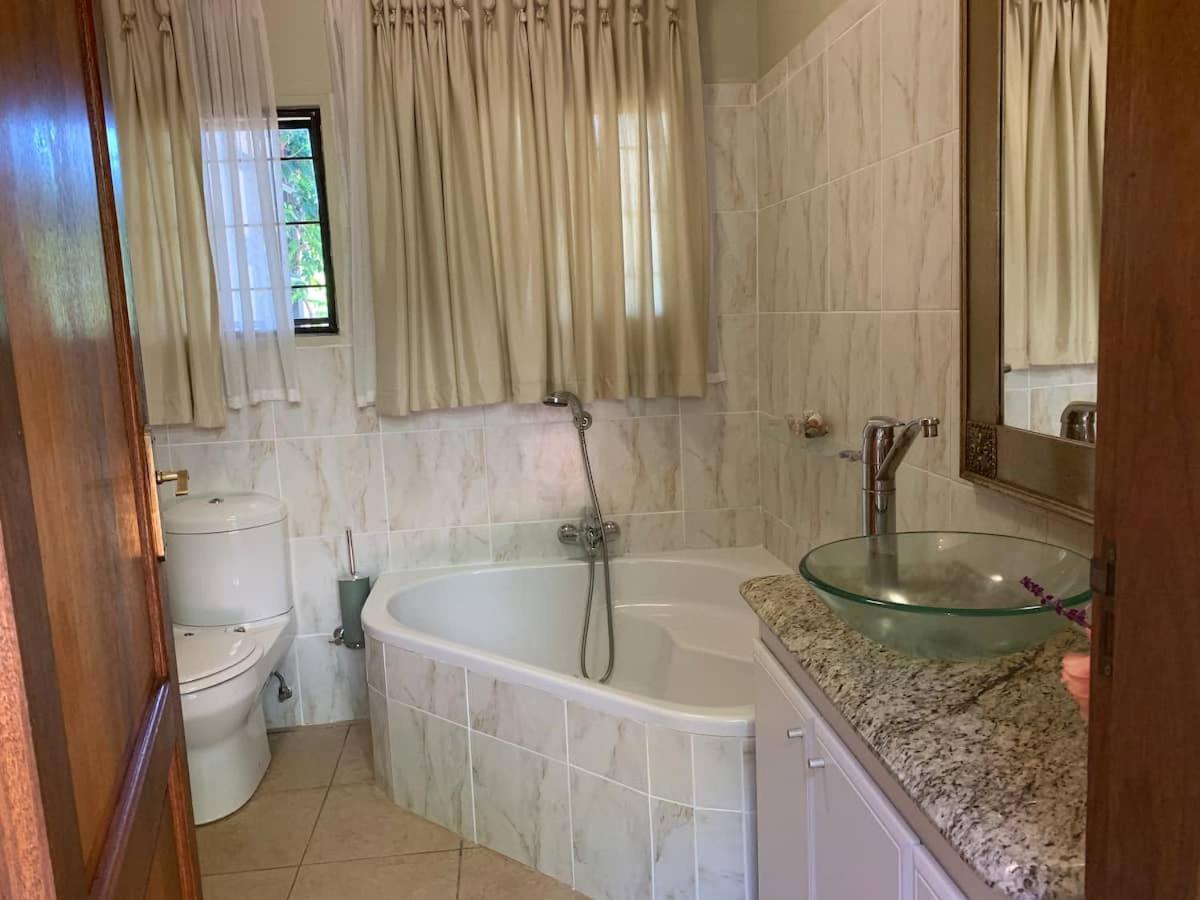 Mountain Rose Guesthouse Louis Trichardt Extérieur photo